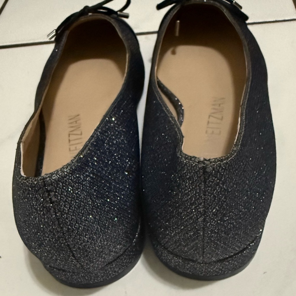Stuart Weitzman
Sleek Bow Leather-Trimmed Sparkle Mesh Flats/ Size 8/ Like New - Picture 8 of 8